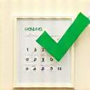 Calendario con un gran tilde verde, simbolizando rapidez